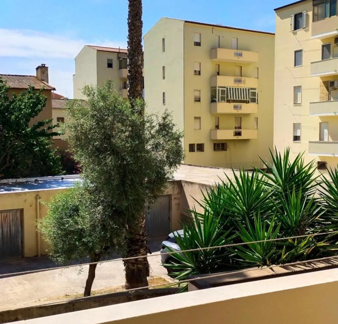 Pensión Alguer Holiday Rooms